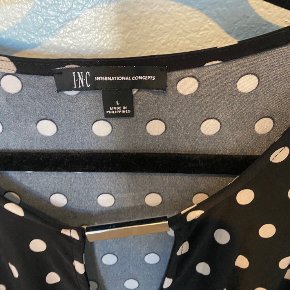 Fun blouse never worn - Picture 2 of 5